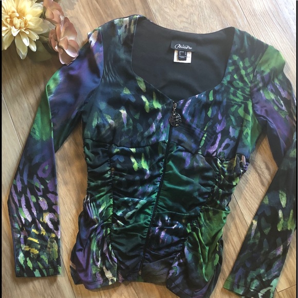 NueVa Tops - Gorgeous, unique, jacket/top  💋
